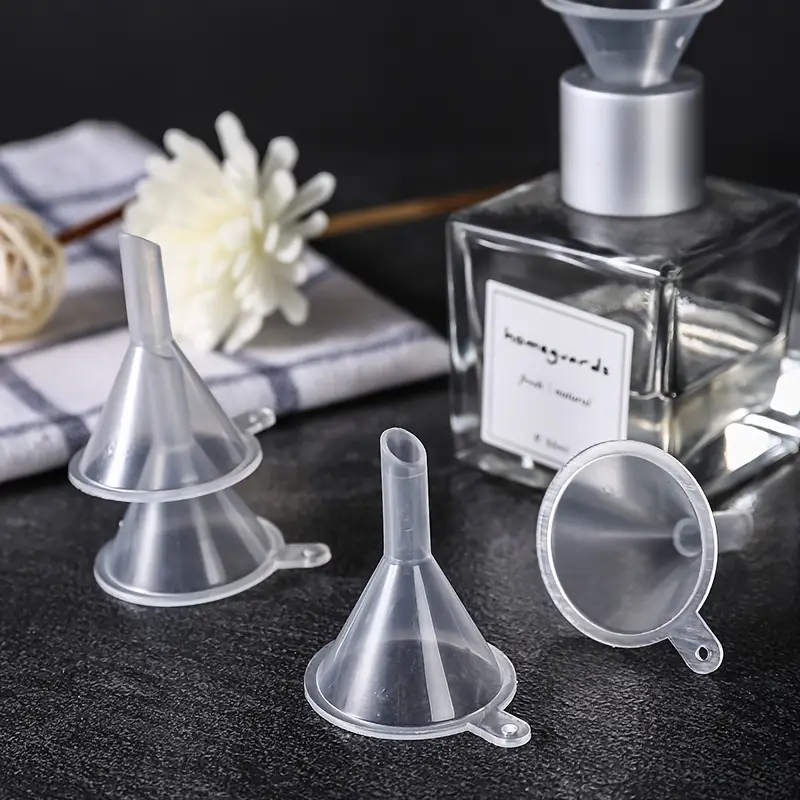 100 50pcs plastic funnel set mini funnels perfume liquid funnels essential oil filling funnels made of transparent small plastic material ideal for bottle filling perfumes and travel details 3