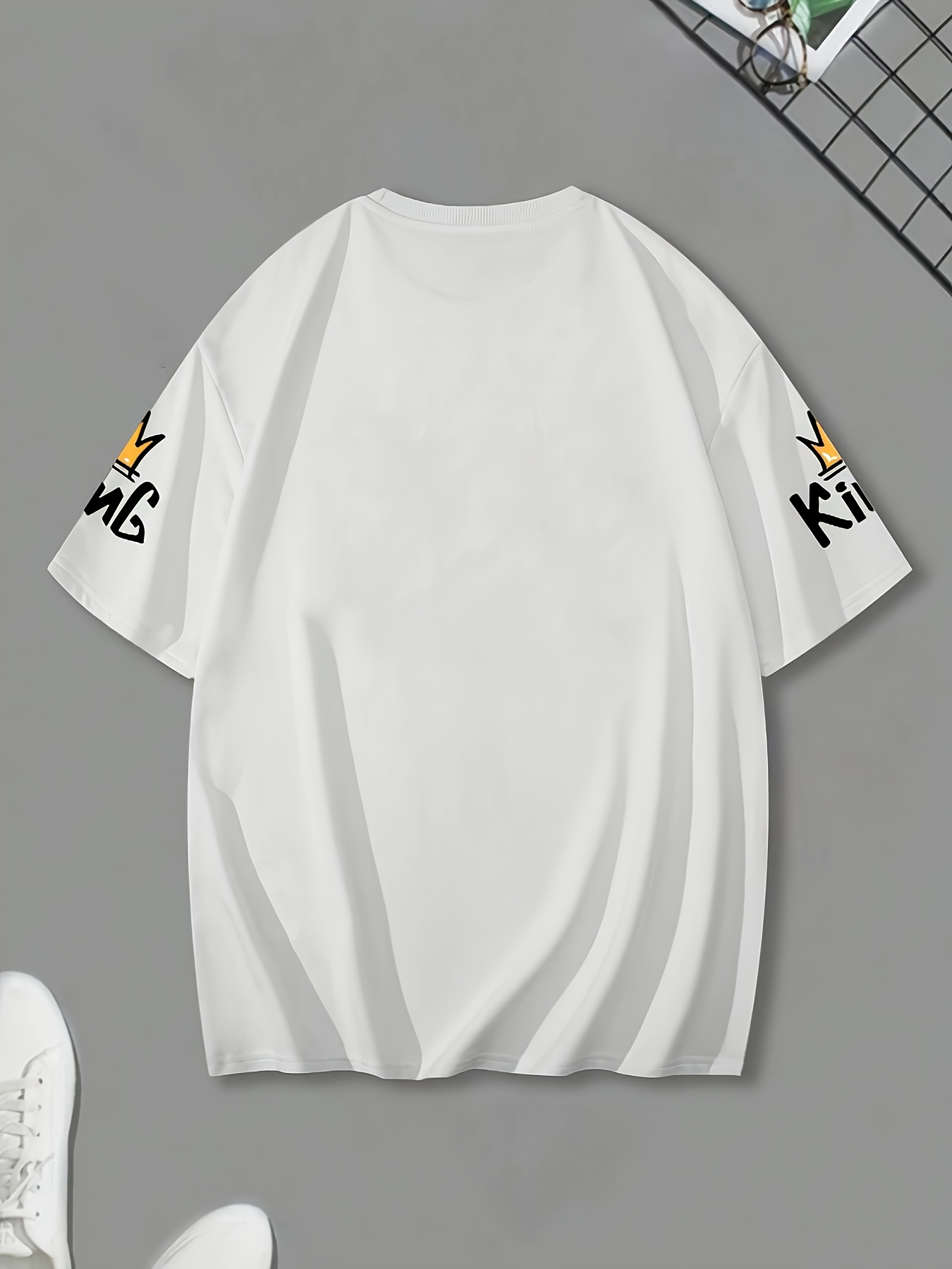 අයිතම පින්තූරය පිරිමි වසන්ත ගිම්හාන සරත් ඍතුව 'King' අකුරු මුද්රණ සහජ සුවපහසු කෙටි අත් රවුම් බෙල්ල ටී-ෂර්ට්, සහජ ගමන්, උත්සව, විවේක ගමන්, ඇවිදීම සඳහා සුදුසු, 100% පොලිඑස්ටර්, මැෂින් ඔස්සේ සේදිය හැකි, වියළි පිරිසිදු කිරීමට නොහැකි. WT9113