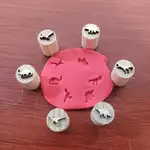 6枚手工木质印章套装,适用于DIY手工艺——可用于恐龙与翼龙印章制作,适配剪贴簿、贺卡制作、生日及毕业礼物,可搭配翼龙图案的木质圆形印章