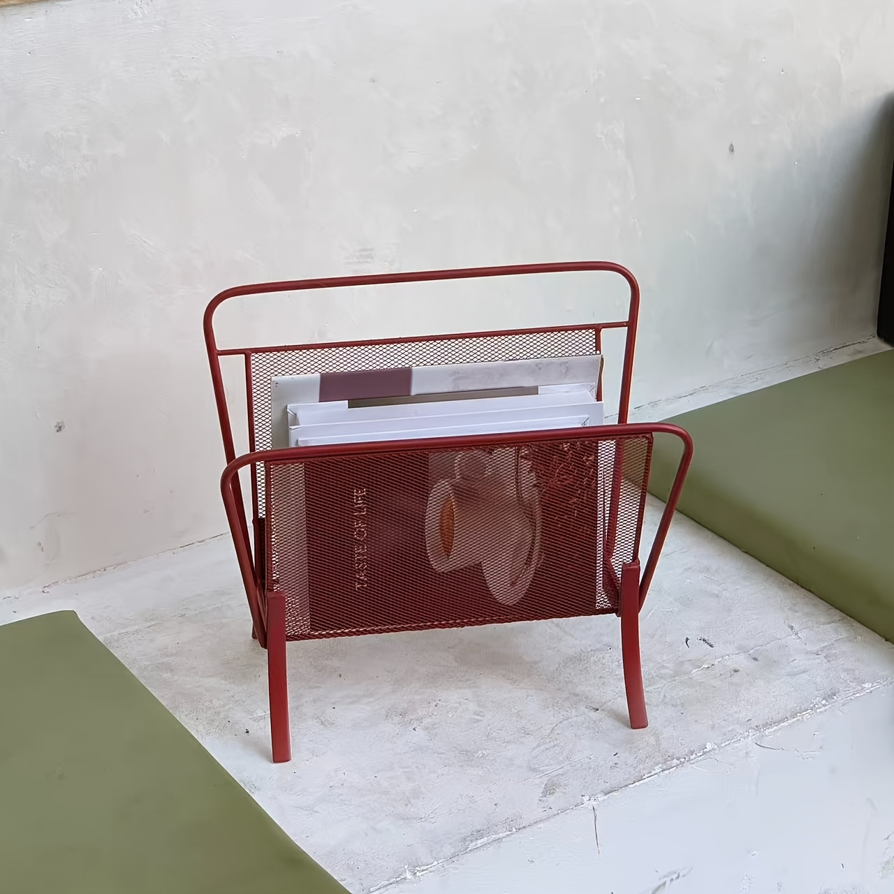 magazine rack - United Kingdom