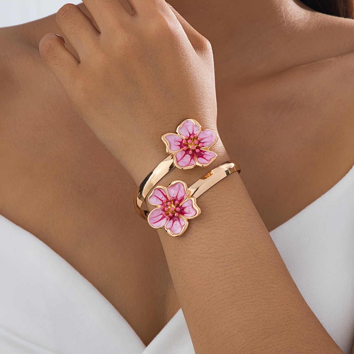 TEMU A Stylish And Minimalist Floral Drip-painted Open Bangle Bracelet For Women
