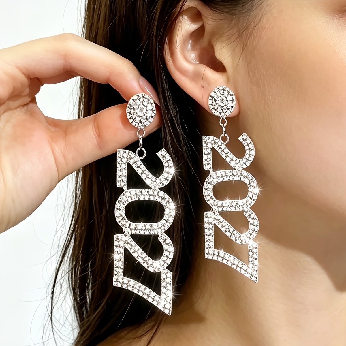 TEMU 1 Pair Elegant Temperament 2027 Sparkling Glass Pendant Earrings, Suitable For Women' Gatherings, Parties, And Holiday Events