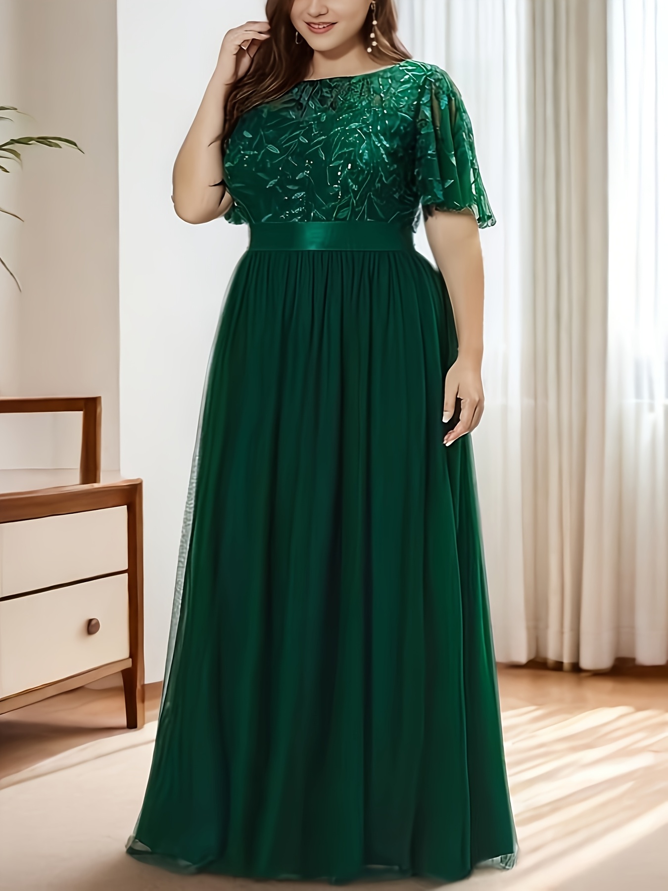 Plus Size - فستان سهرة أنيق بحجم كبير مع زينة زهور - فستان حفلات بدون أكمام بأسلوب A-Line، لون صلب، إغلاق بسحاب، قمة ملائمة وتنورة طويلة للزفاف والولائم والمناسبات الرسمية، ملابس زفاف للضيوف | فستان مزخرف بالزهور | خطوط مريحة