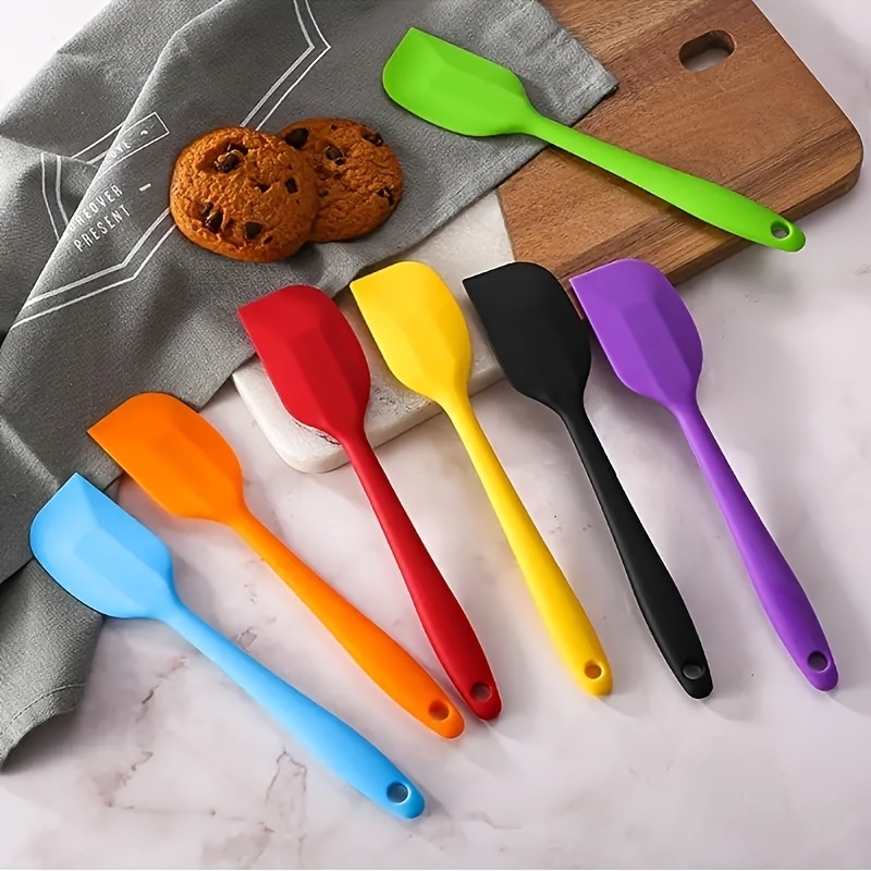 

1pc Silicone Cake Spatula - Kitchen Baking Tool For Mixing Butter And Batter, Scraper Brush Mixer