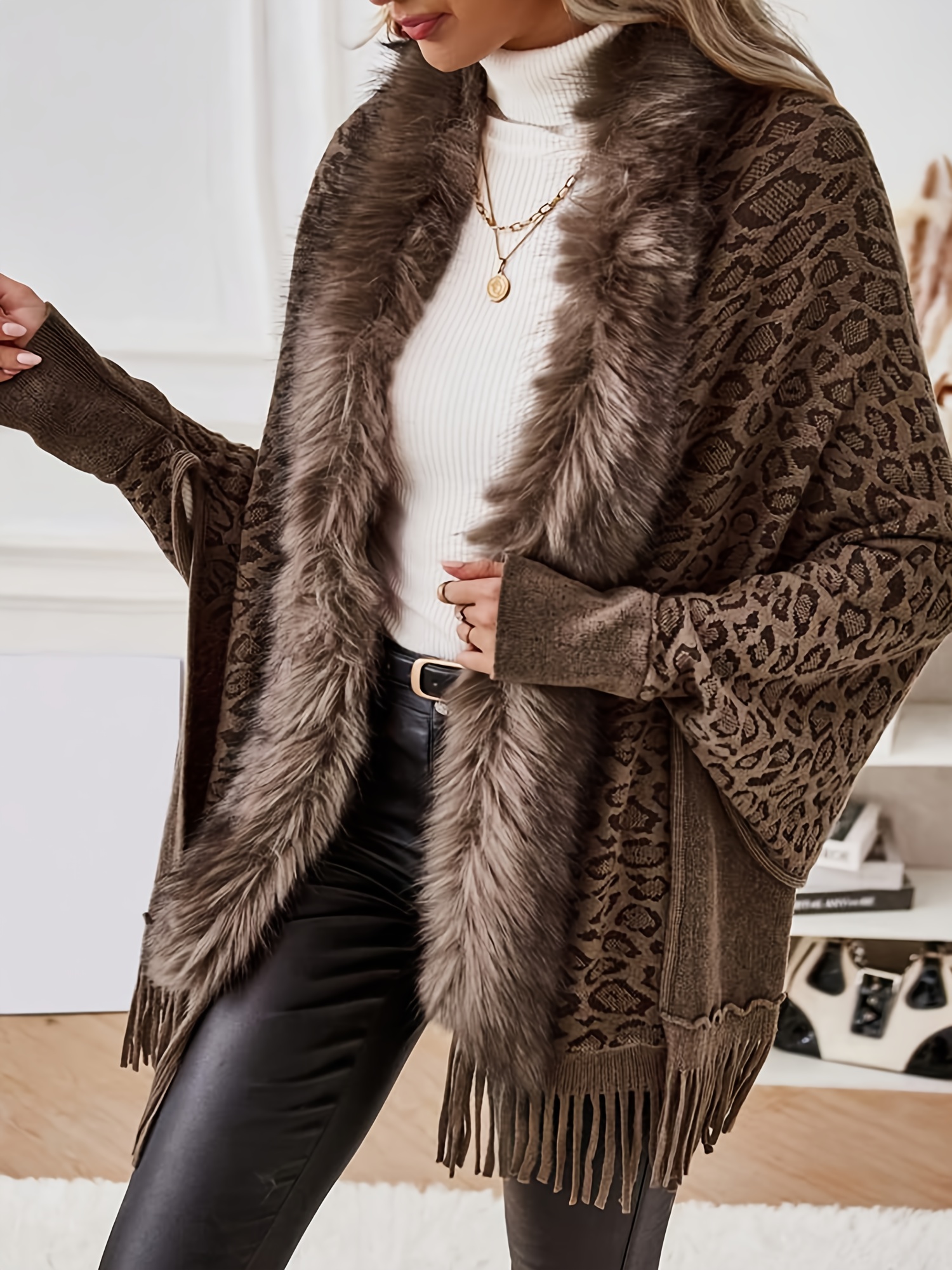 1 τεμ. γυναικείο κομψό ζακέτα με μανίκια νυχτερίδας και λεοπάρ σχέδιο - χαλαρή εφαρμογή με v-λαιμόκοψη, μακρύ μανίκι και ανοιχτή μπροστά πόρτα, με φινίρισμα με φούντες, μεσαία ελαστικότητα, φθινοπωρινό χειμερινό   σύνολο για μετακινήσεις & οικιακή χρήση, πλενόμενο στο χέρι δώρο για γυναίκες, ζακέτα με λεοπάρ σχέδιο, χειμερινό κομμάτι για layering, σχέδιο v-λαιμόκοψη, απαλή υφή, γυναικεία ζακέτα για γυναίκες, γυναικεία ζακέτα, φθινοπωρινά ρούχα για γυναίκες Στοιχεία είδους 2