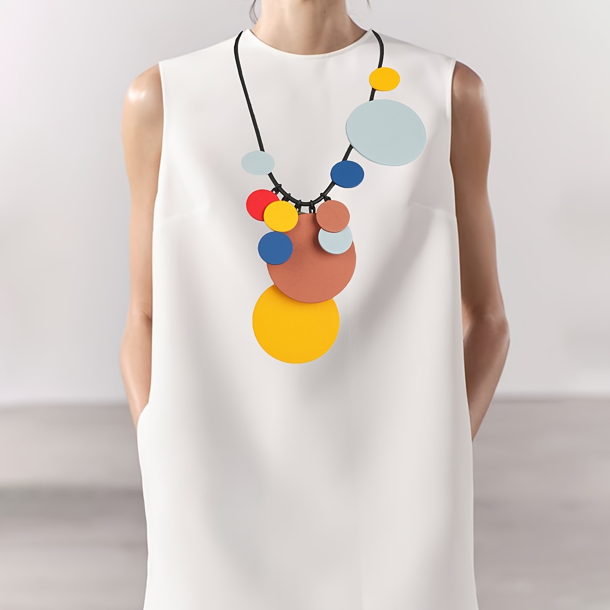 

Bohemian Style Rubber Pendant Necklace With Colorful Wooden Beads - Perfect For Everyday Wear And Parties