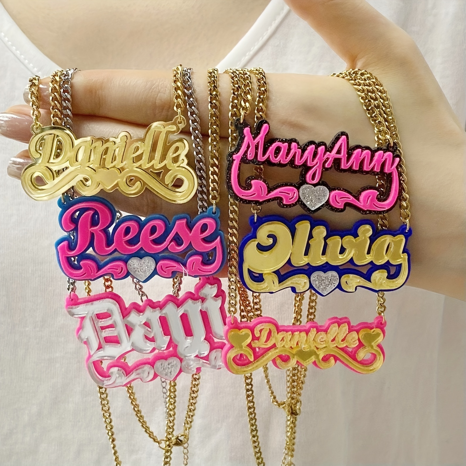 

Customized Acrylic Name Necklace With Glitter Heart Classic Cute Golden Lettering Pendant Unique Charm Women's Gift Birthday, Anniversary Or Any Special