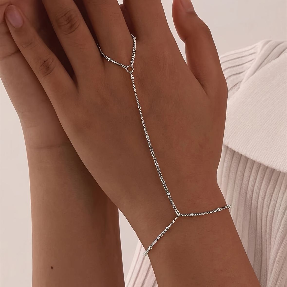 1pc Fashionable Exquisite Elegant Individual Trendy Cool Full-finger Design