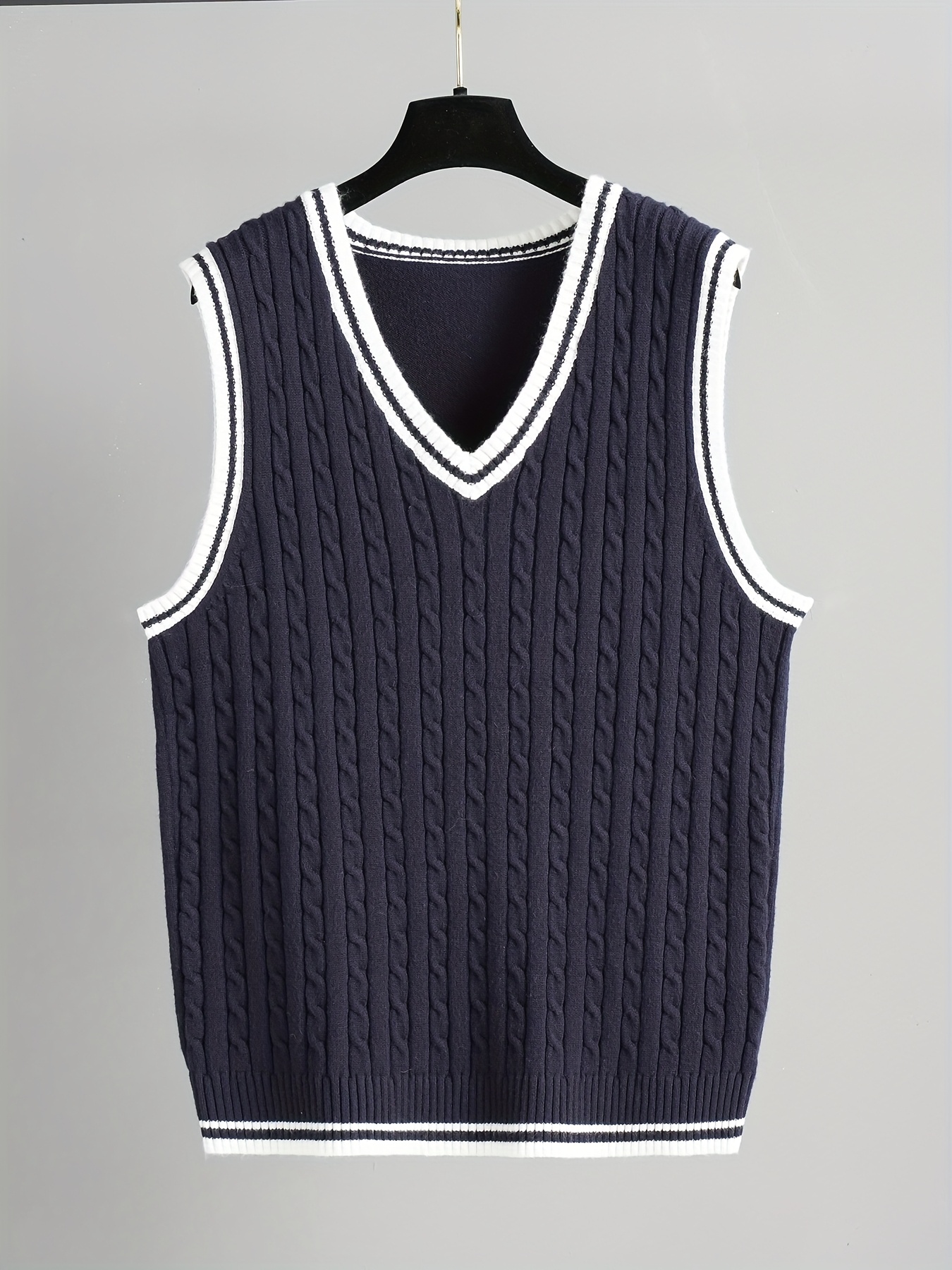Christian Berg Woman Mouwloos vest van wol met V-hals in bordeaux online kopen | P&C