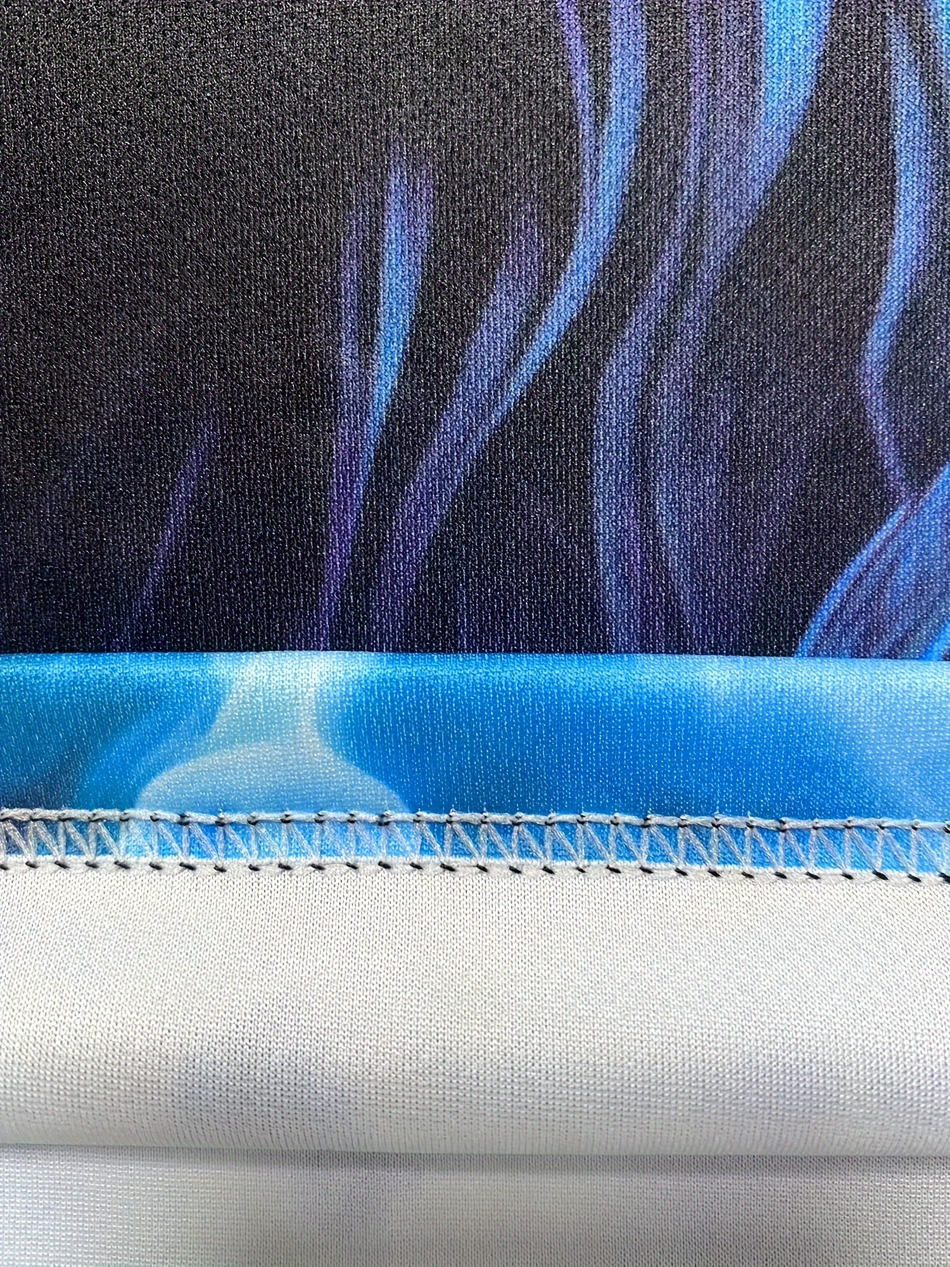 Men's Oversized Wolf Print Sleeveless T-Shirt - Neon Blue & Black Wolf Howling at Camera Design, Breathable Sleeveless Gym Shirt for Summer Fitness, Basketball Training, Casual & Night Out - Comfortable Round Neck Muscle Shirt for Men with Wolf Graphic, Machine Washable, Relaxed Fit, Stylish & Functional for Warm Weather, Ideal for Workouts and Casual Wear, PLUS SIZE