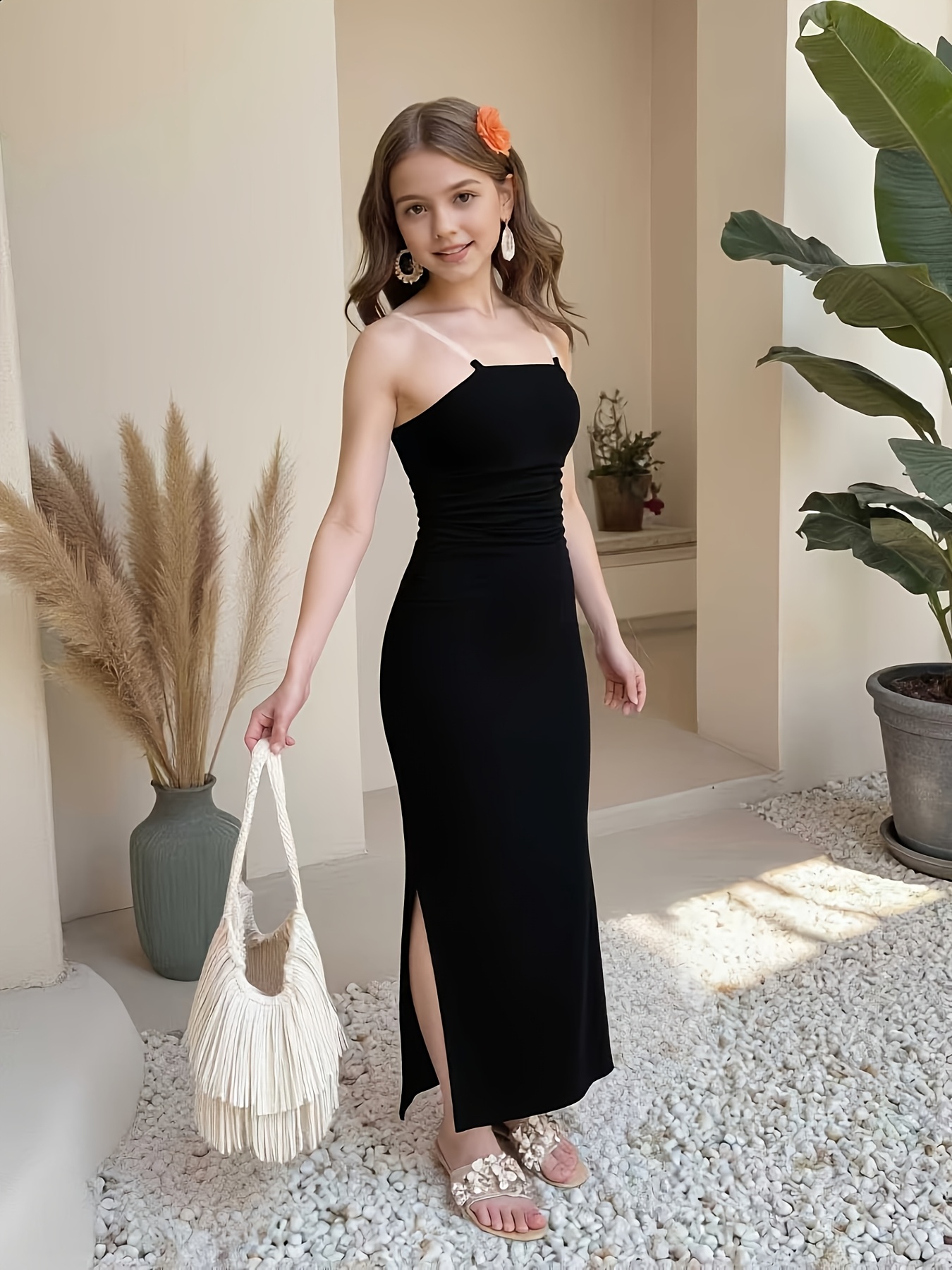 Melna, pieguloša, gara kleita ar sānu šķēlumiem, vienkāršs stils, universāla ikdienas kleita meitenēm