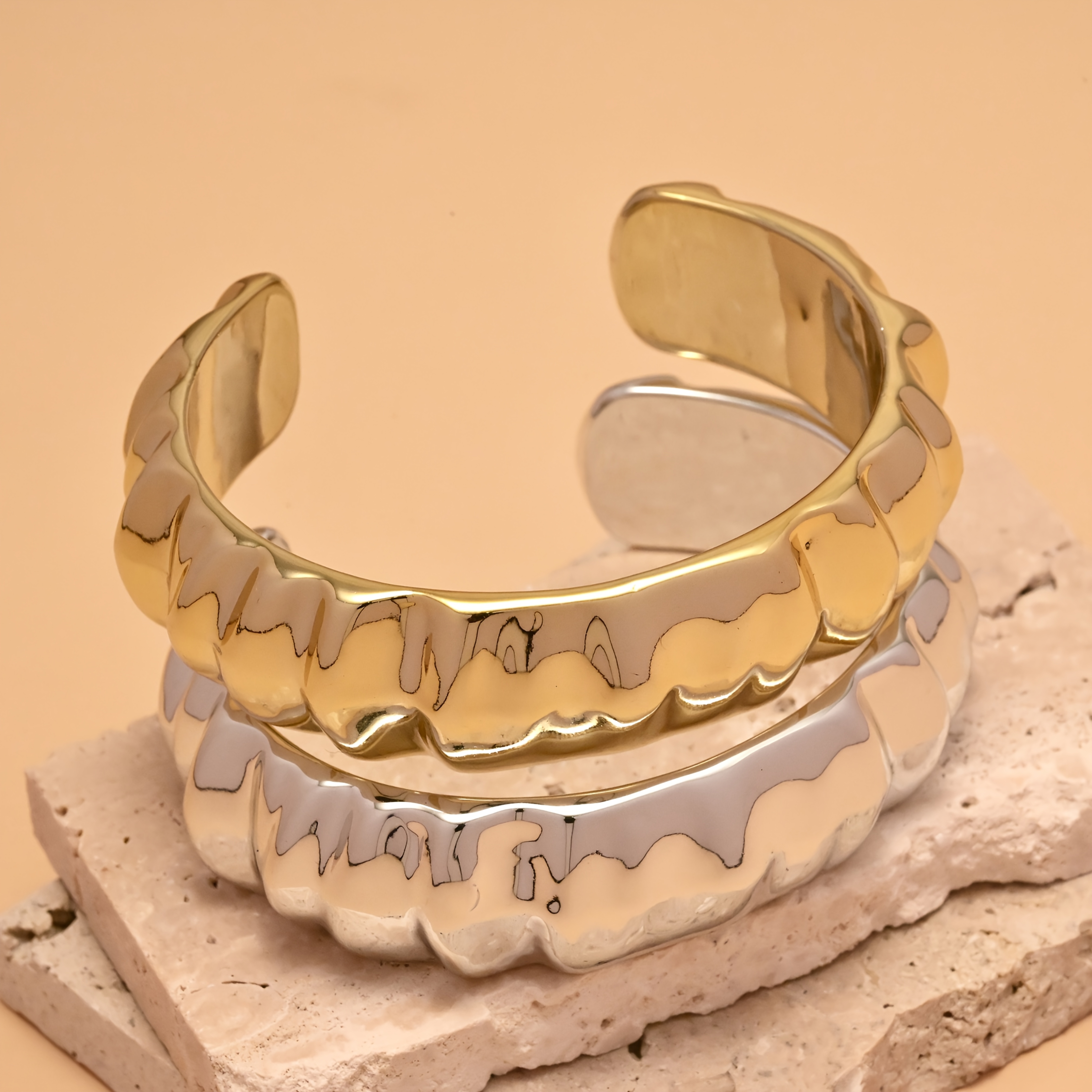 2pcs Classic and Versatile Bracelet Set