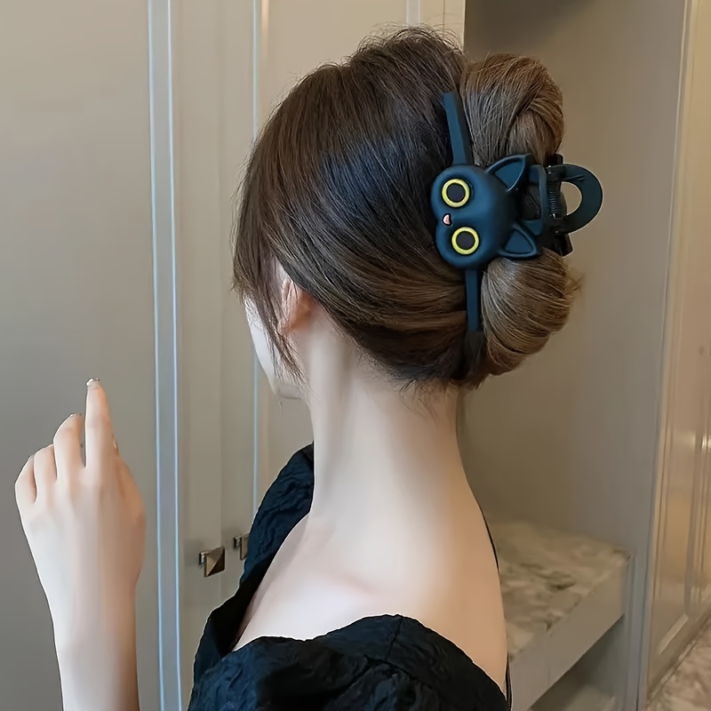 

1pc Minimalist Cartoon Cat Hairpin For Women, Cute Claws Clip, Fashion Hair Accessories For Girls, 14+, Black And White Design, Plastic Material With Color Matching