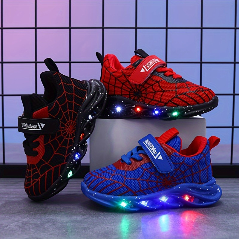 Dettagli delle Scarpe LED