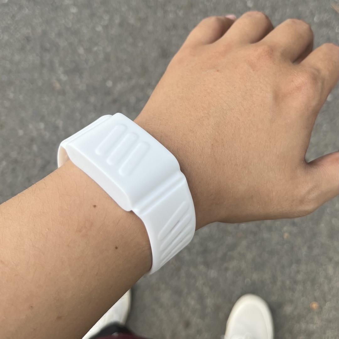 souple en silicone pour WHOOP 4.0, ajustable et convient aux hommes et aux femmes.