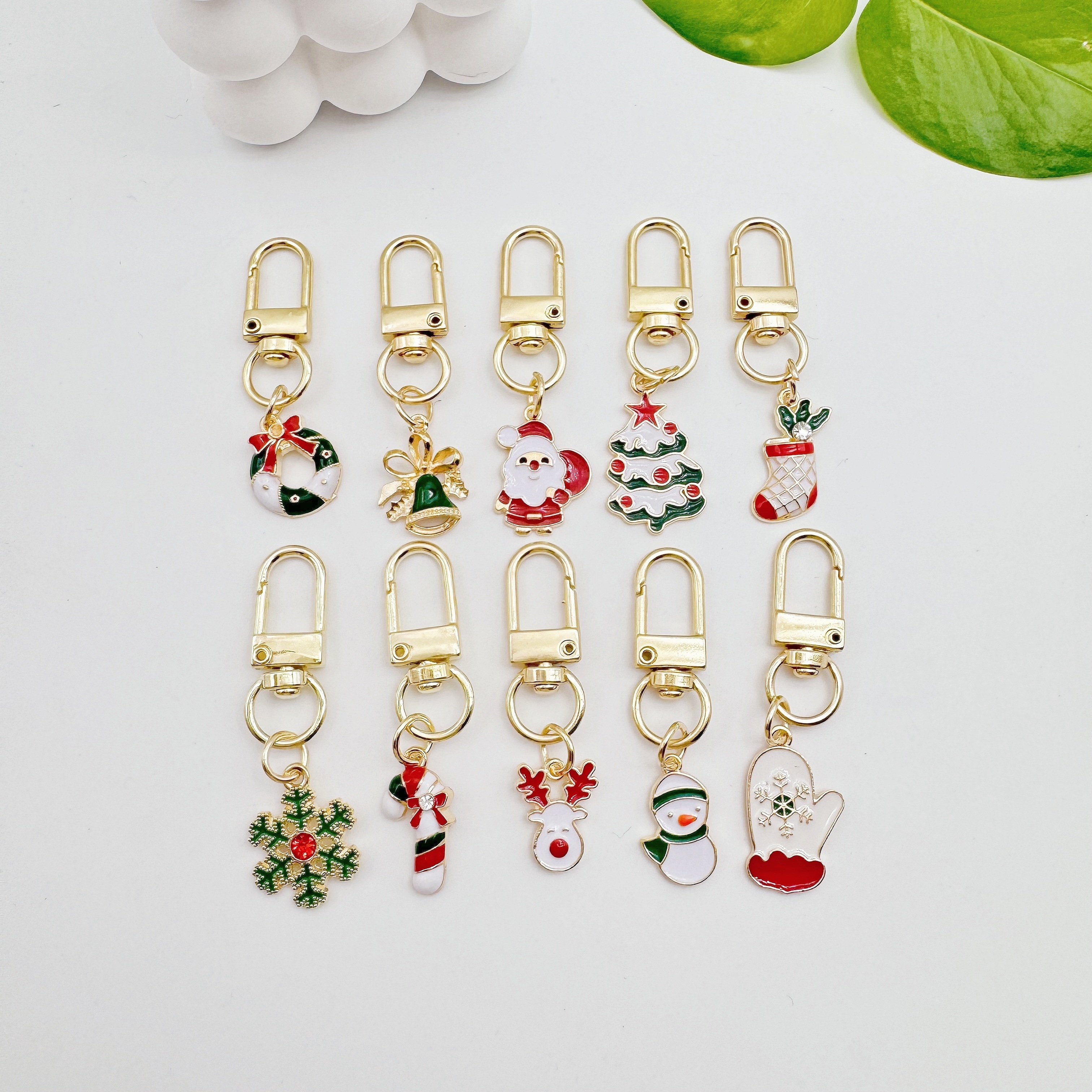 

10pcs Alloy Christmas Keychain Set, , , , Round , Doll Pendant, Decorative For Women, Christmas For