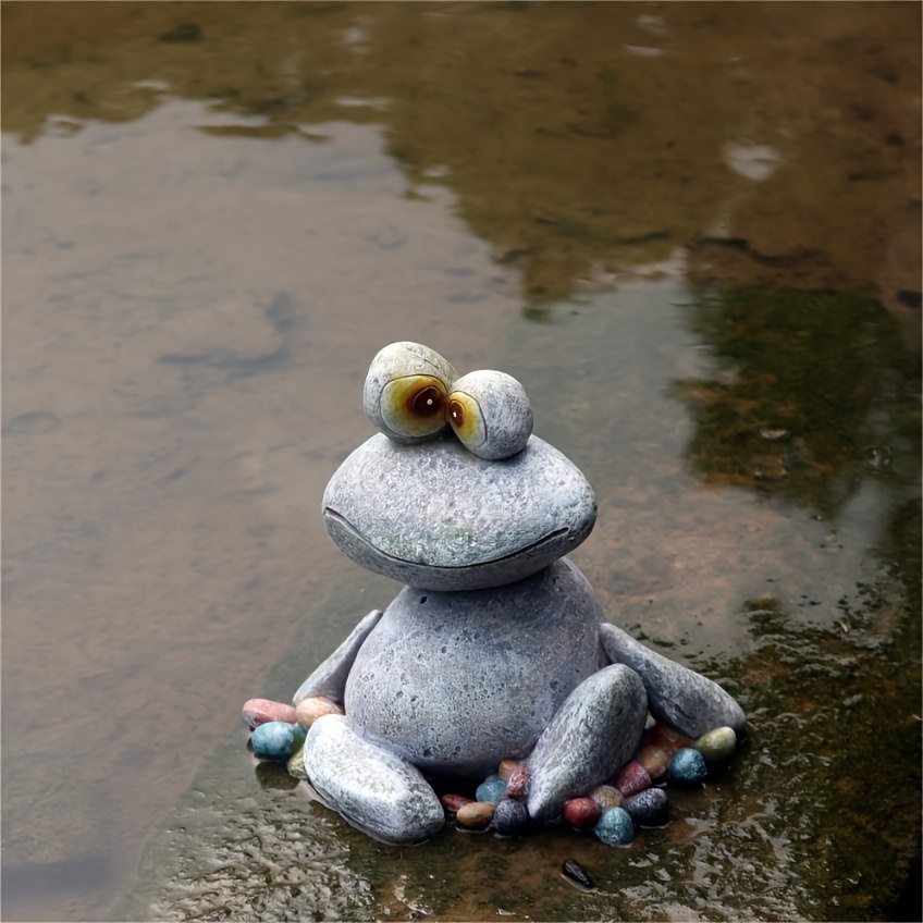 

Charming Gray Slanted Eye Stone Frog Sculpture - Resin Craft For Garden, Pond & Yard Decor