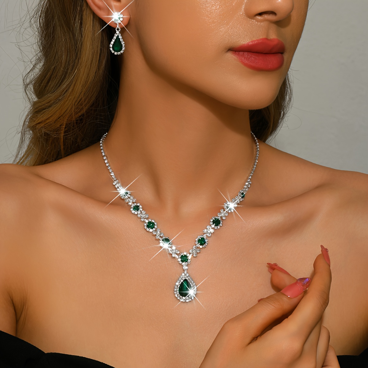 Modieuze 2-delige Ketting en Oorbellen Set, Luxe Strass Waterdruppel Hanger | High-End Sieraden | Party/Banket/Bruiloft Accessoires