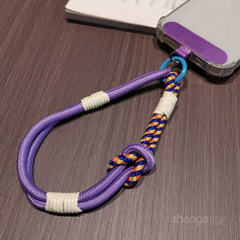 Foto de Strap/correa de mano adaptable a cualquier celular.