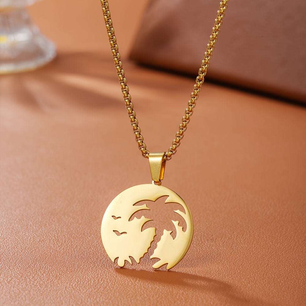 1pc 304 Stainless Steel 18k Golden-plated Coconut Tree And Seagull Element Pendant Necklace, Suitable For Men And Women For Daily Wear, A Beach Vacation, Birthday, Or Holiday Gift For Family