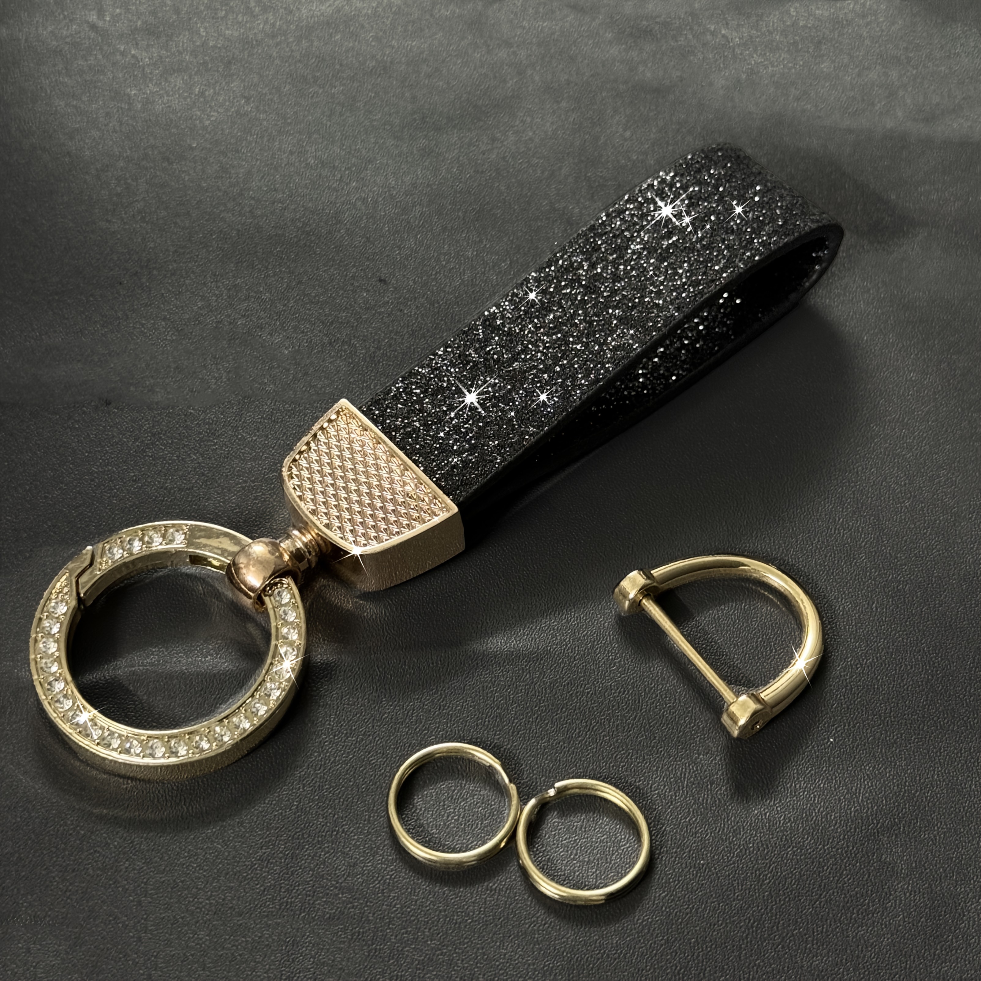 TEMU 360-degree Rotating Diamond Head, Sparkling Glitter Car Keychain, Anti-loss D-ring With 2 Key Rings - Alloy Fashion Accessory, Suitable For Men