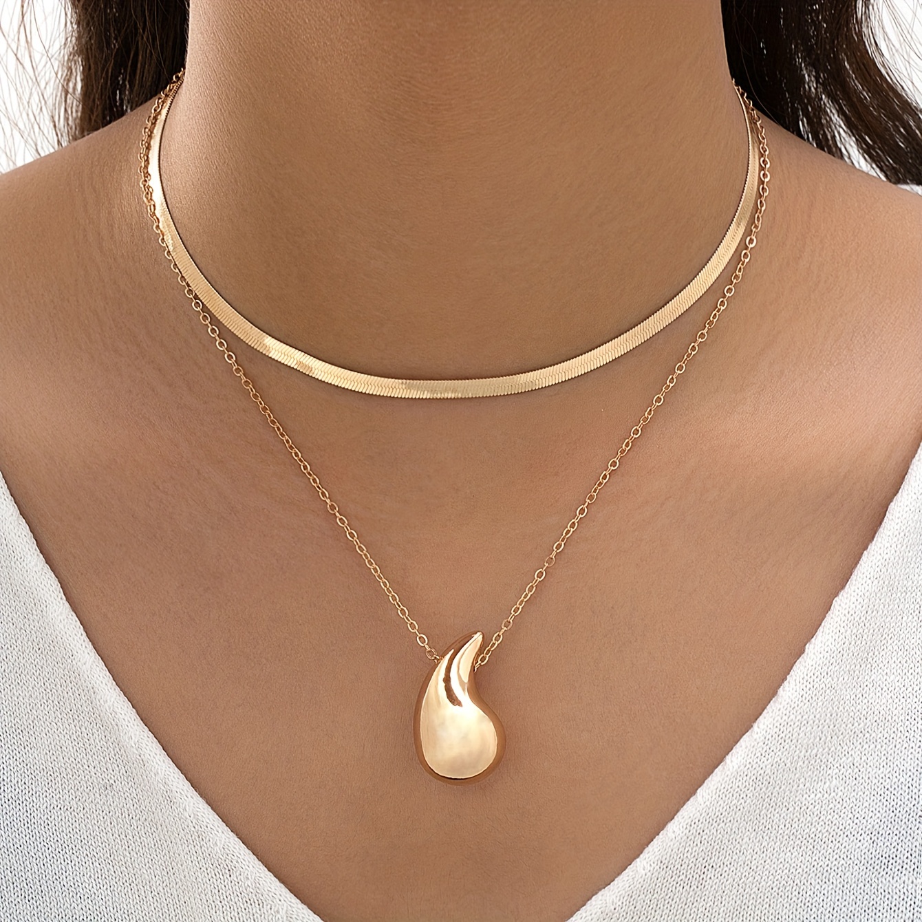 

1pc Double Layered Necklace, Elegant Style Geometric Water Drop Pendant Necklace, Sexy Simple Flat Snake Bone Choker Chain Necklace Jewelry For Women