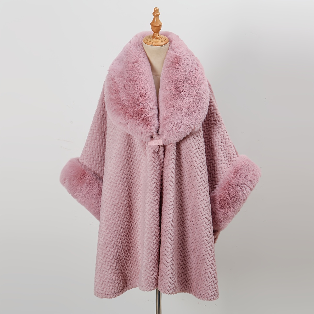 Damen Poncho Mit Kunstpelz – Gestrickt, Warm & Elegant Als Cape Für Winter & Übergangszeit