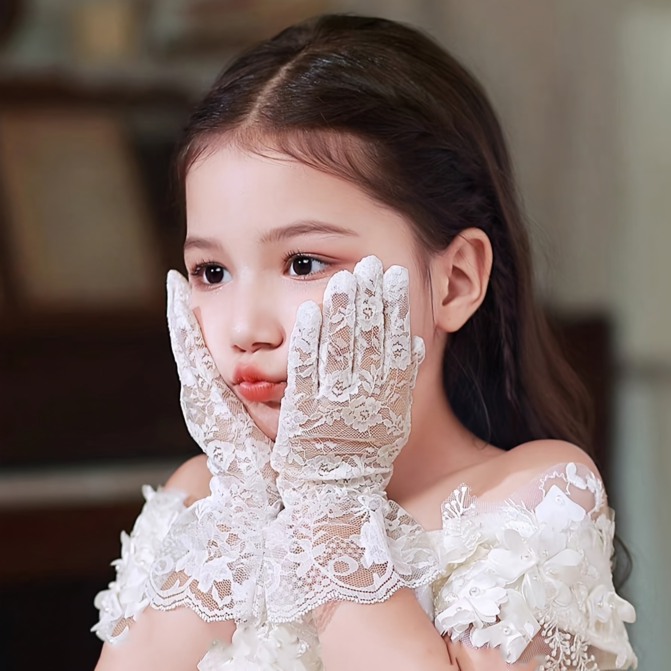 Pair Of Girls' White Breathable Bow Lace High-end Wedding Gloves, Photo Shoot Gloves, Stage Performance Gloves For Princesses, Ceremony Dance Birthday Ultra-stretch Five-finger Gloves