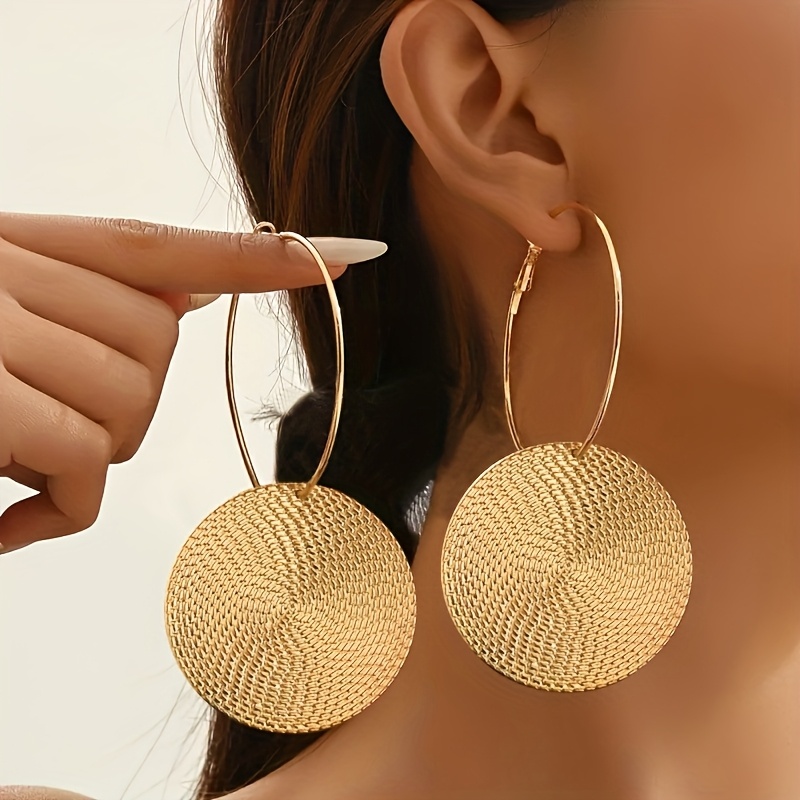 1 Pair Spring Summer Women's Hoop Earrings, Easy Creative Geometric Spiral Pattern Round Plate Large Earring, Daily Street Style Gift Versatile Ear Jewelry Bridal Additions