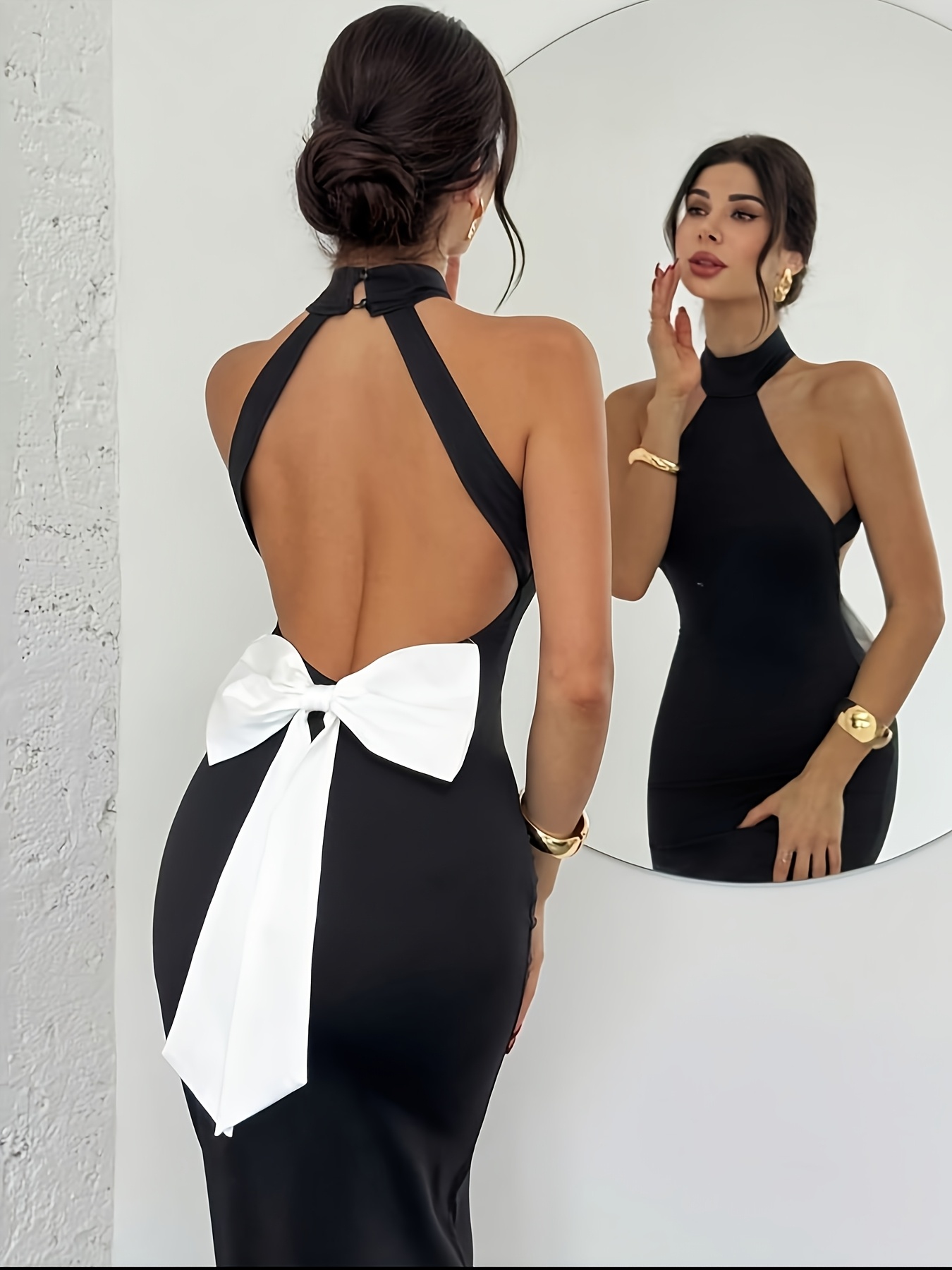 2026 backless bow halter neck dress fitting