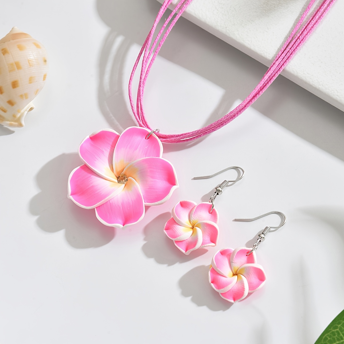 Image of 1 Pair Of Earrings + 1 Necklace Bohemian Beach Style Soft Pottery Plumeria Jewelry Set For Women, Daily Wear, Vacation, , Parties, Women's Accessories, Gift For