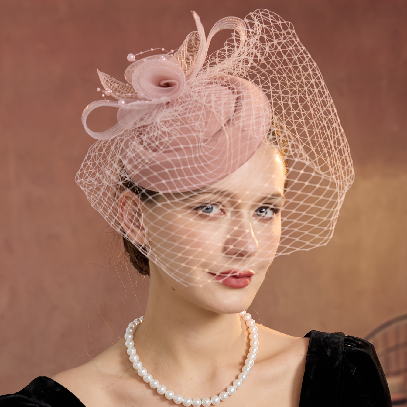 eleganter bezaubernder hut, teeparty-hut mit floralem schmuck-kopfschmuck netz-haaraccessoire für damen