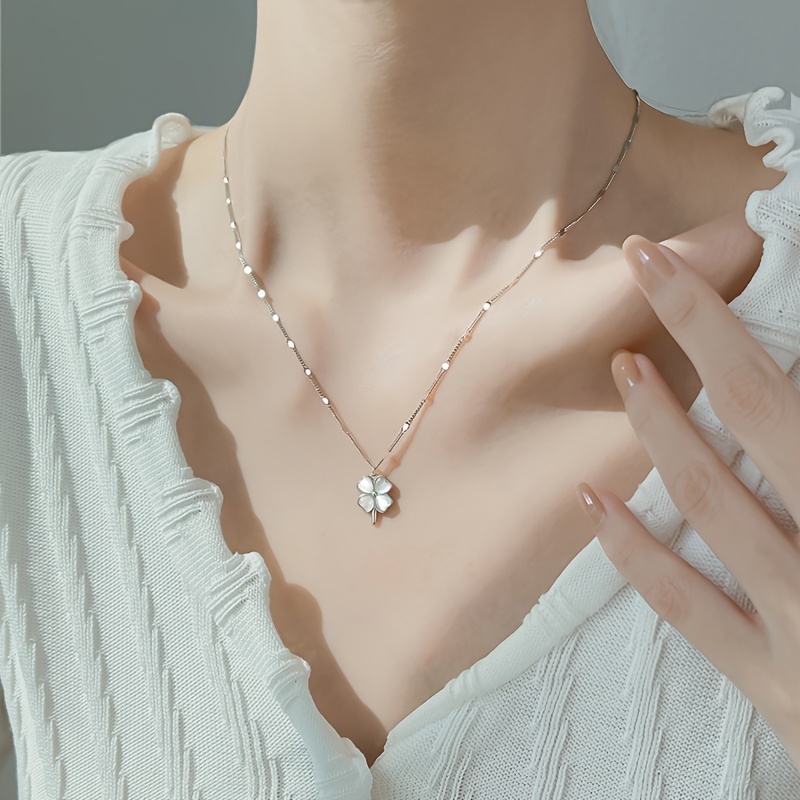 Image of 1 Fashionable Elegant Minimalist Clover Grass Silvery Women's Necklace - Valentine's Day Gift - Suitable For Casual Attire - A Present For