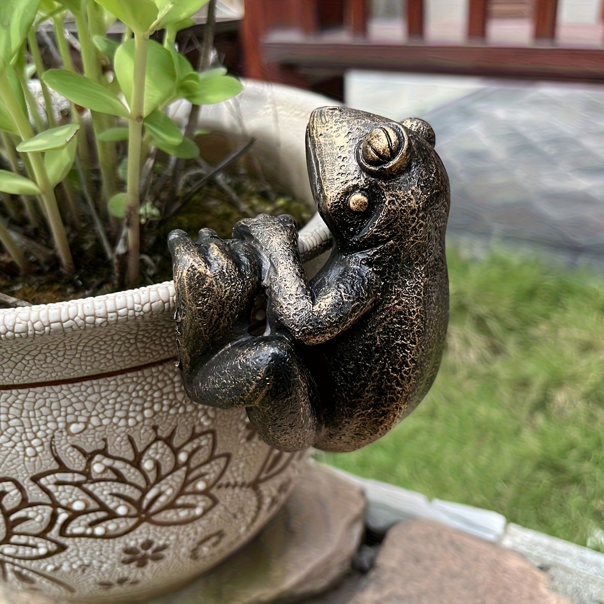 Image of 1pc Frog Planter Statue, Garden Yard Fence Balcony Home Plant Decoration Gift, Frog Statue, Toad Statue Ornament. Planter Decoration For Christmas, Halloween, Thanksgiving Decor