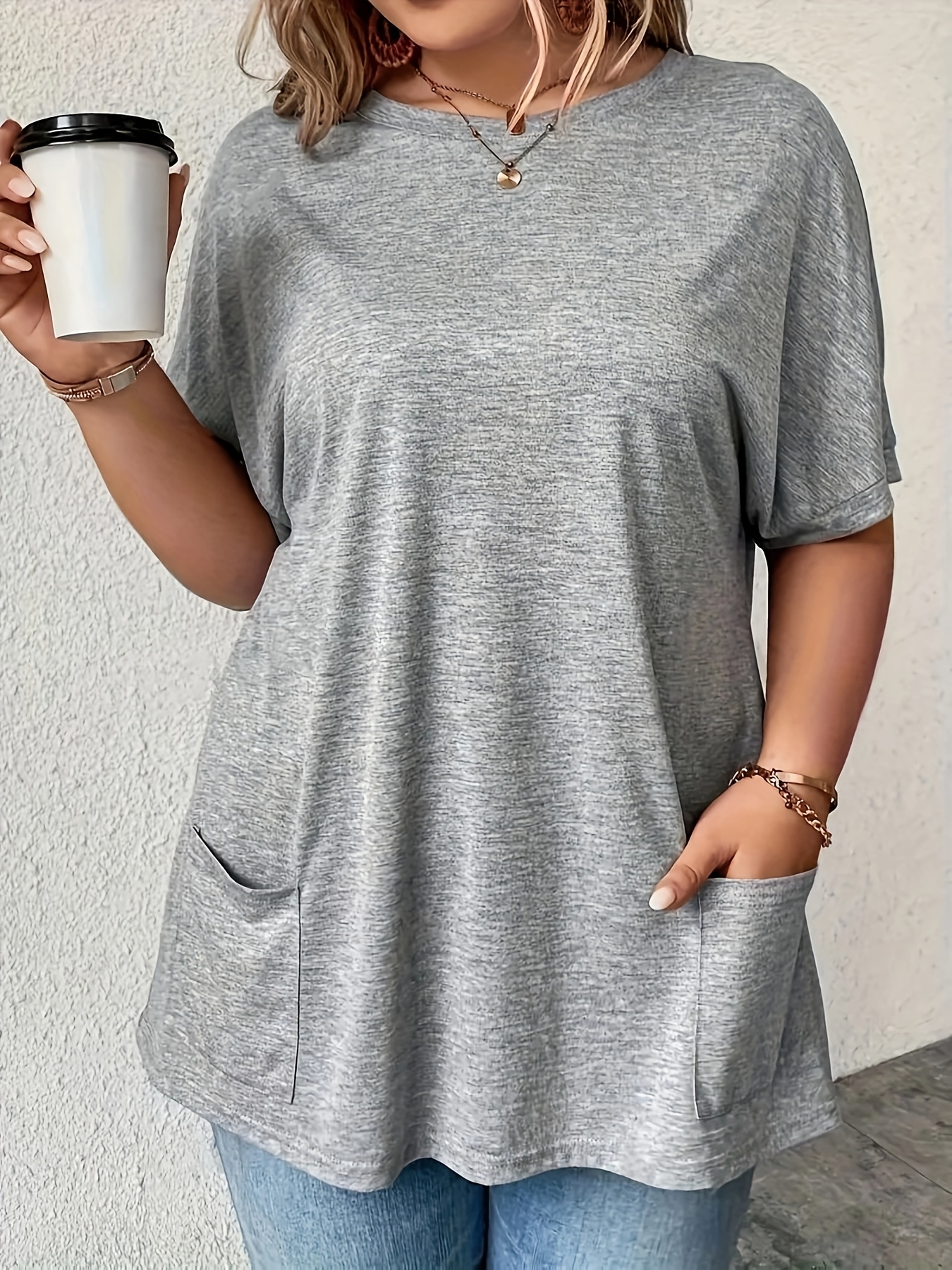 Plus Size Women's Casual Short Sleeve T-Shirt - Vibrant Purple Solid Color with Side Pockets, Relaxed Fit Round Neck, Medium Stretch Machine Washable Fabric for Spring/Summer Casual Attire, Ladies T Shirts, Versatile Clothing, Mediumstretch Material