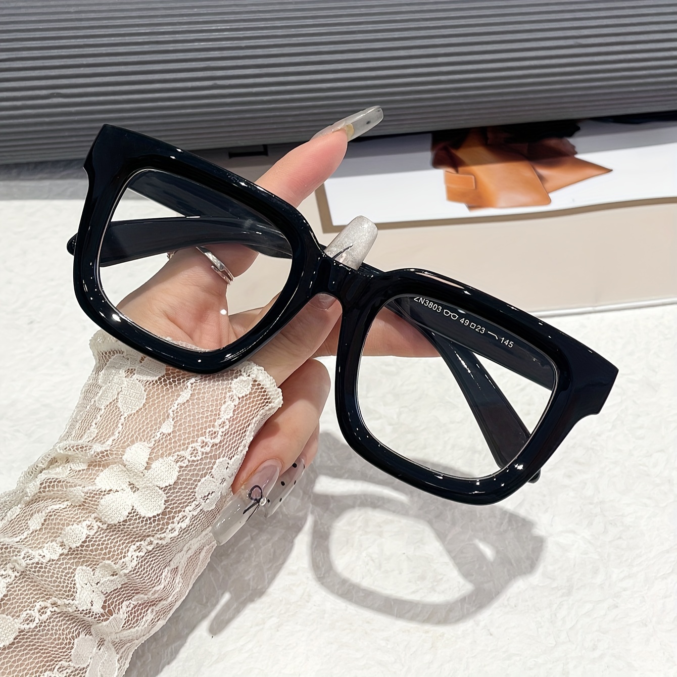 

Chic Square Frame Blue Light Blocking Glasses For Women - Fashionable Eyewear With Case & Cloth