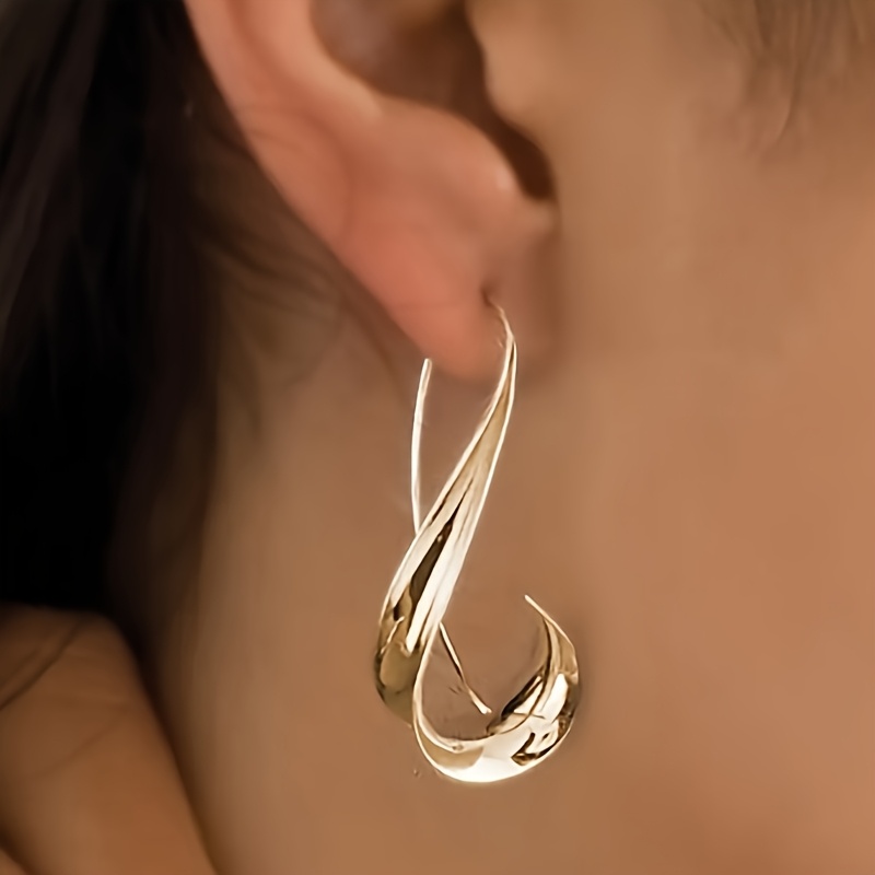 TEMU 2pcs (1 Pair) Fashionable Irregular -shaped Hoop Earrings, Stylish Geometric Asymmetric Earrings, Women's Versatile Everyday Ear Jewelry,