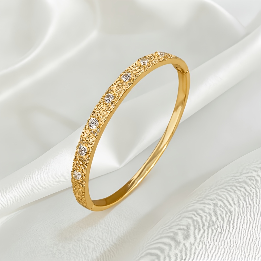 Unisex High Quality Copper Bracelet with Romantic Rhinestone Inlay