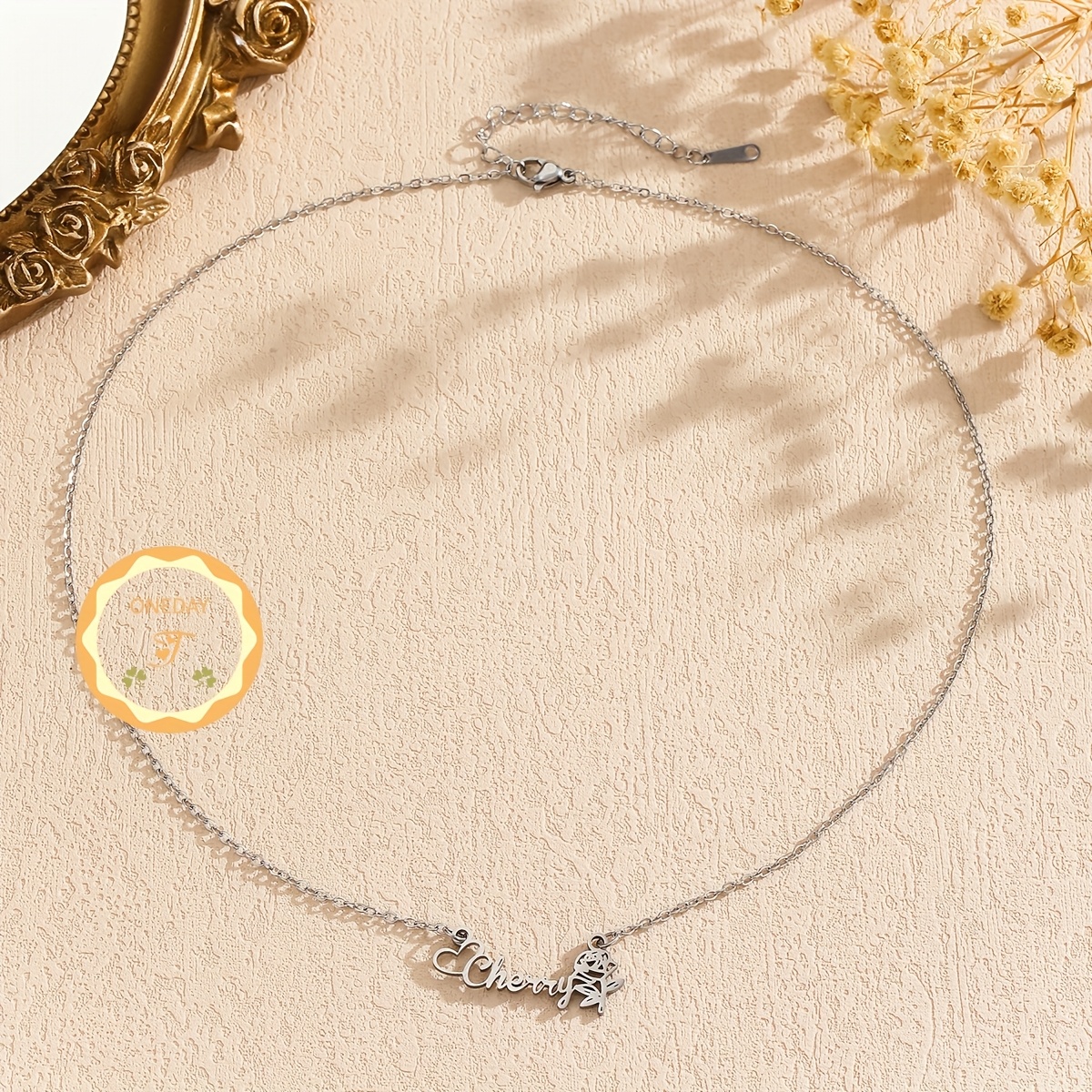 Personalized Custom Rose Flower Name Necklace, Heart-shaped Design