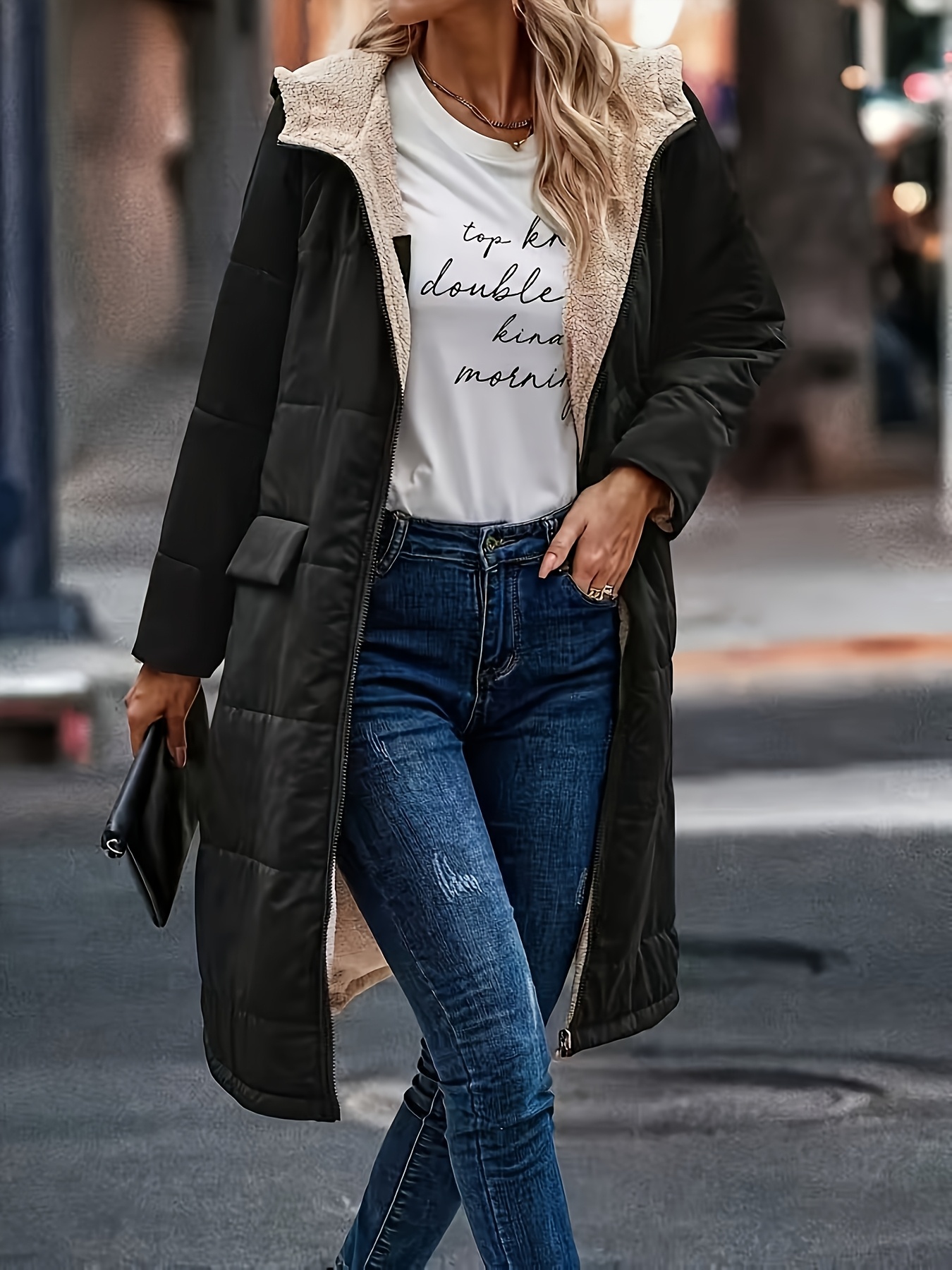 Nouveau Veste Réversible à Capuche pour Femmes d'Hiver avec Manches Croisées sur l'Épaule, Mantel Long Décontracté de Rue Extérieur pour Automne et Hiver, Trenchs D'hiver pour Femme, Blouson Élégant en Fourrure Synthétique Doublée Polaire Chaude - Style Urbain Contemporain