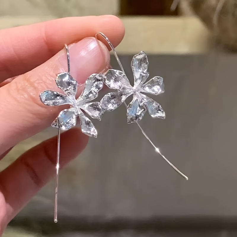 Women's Exquisite Versatile Individual Iris Long Earrings