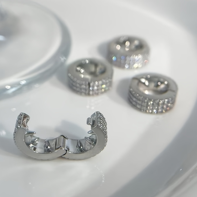 vintage inspired round   hair clip   alloy   with sparkling crystals   bangs and side styling women   accessory   hair accessories details 4