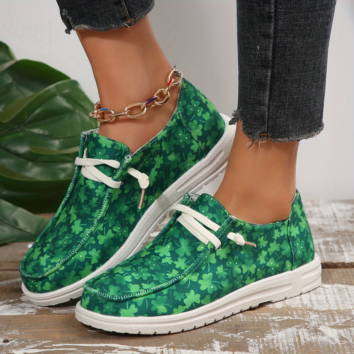 Kelly green hot sale shoes womens