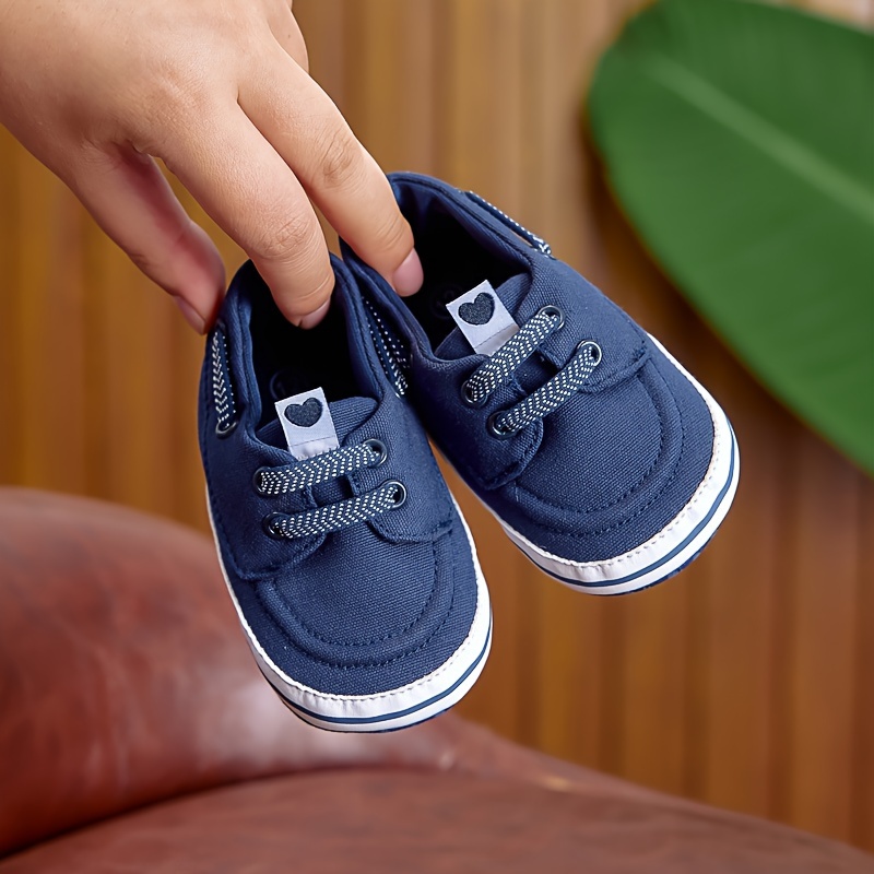 Casual Slip-On Canvas Footwear for Newborns 0-1 Year, Breathable First Walker Sneakers for Both Genders