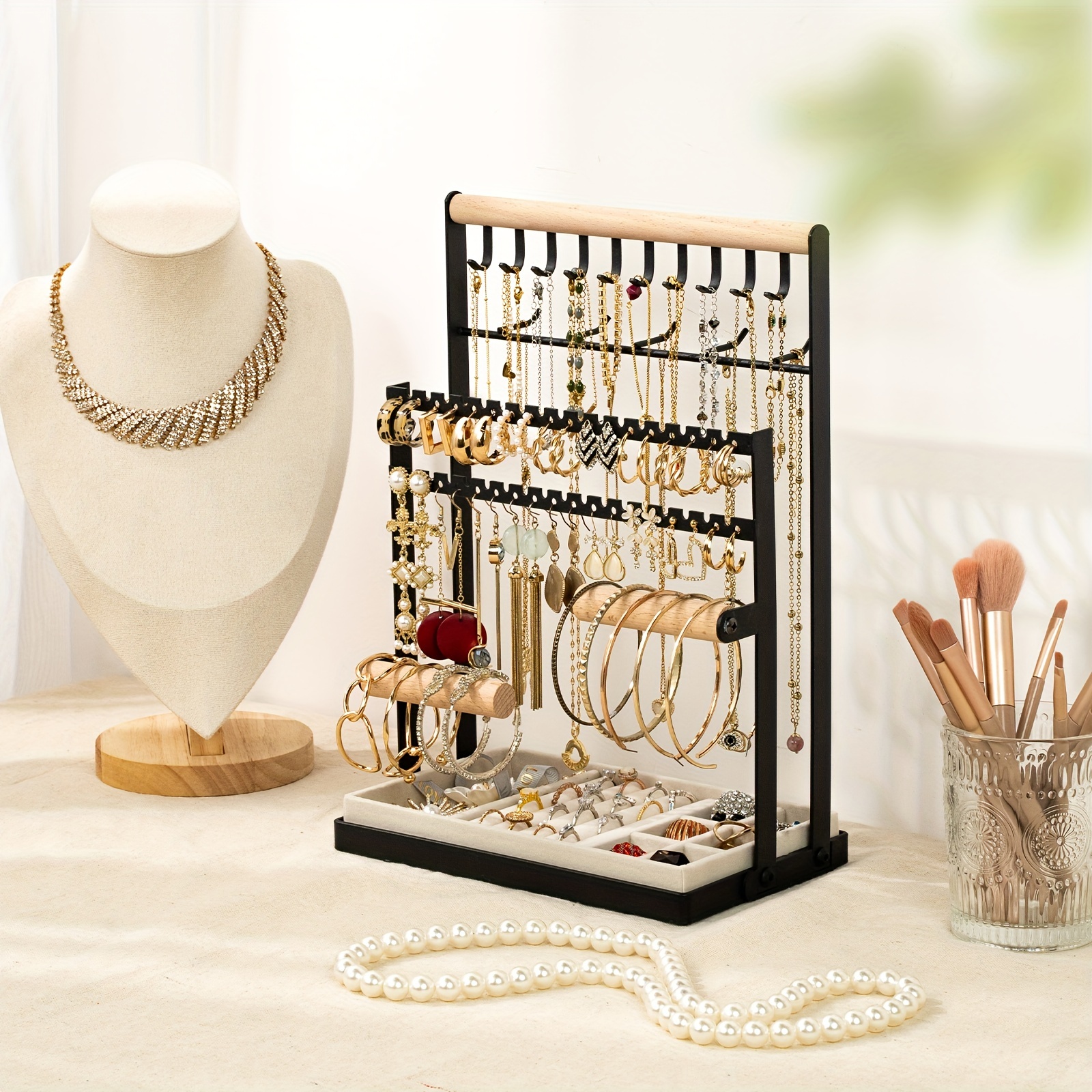 Organizador de joyas, soporte para collares, torre de joyería de metal de 4  niveles con bandeja para aretes y 18 agujeros, 12 ganchos para colgar