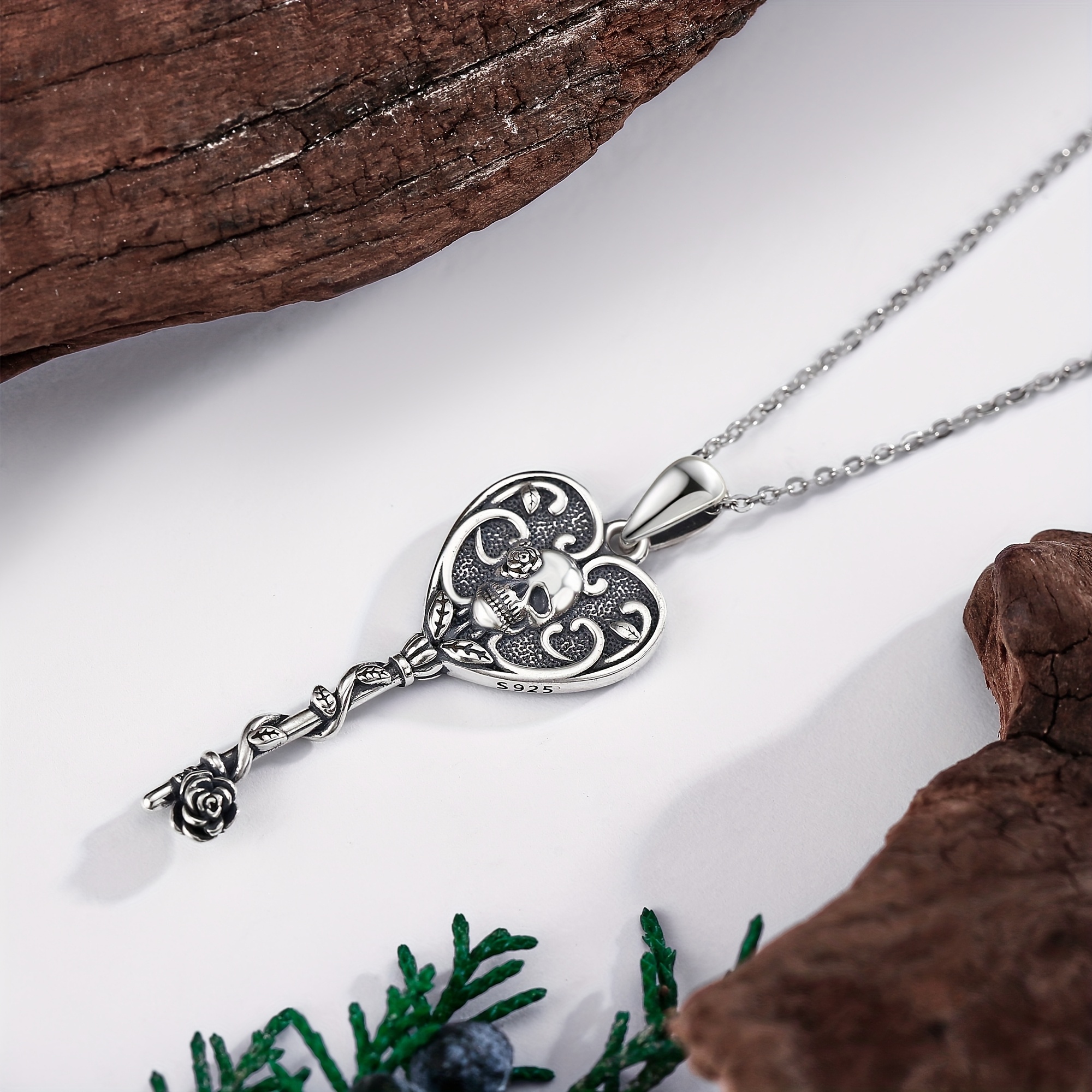Women's S925 Sterling Silver Skull Key Necklace — Vintage Charm