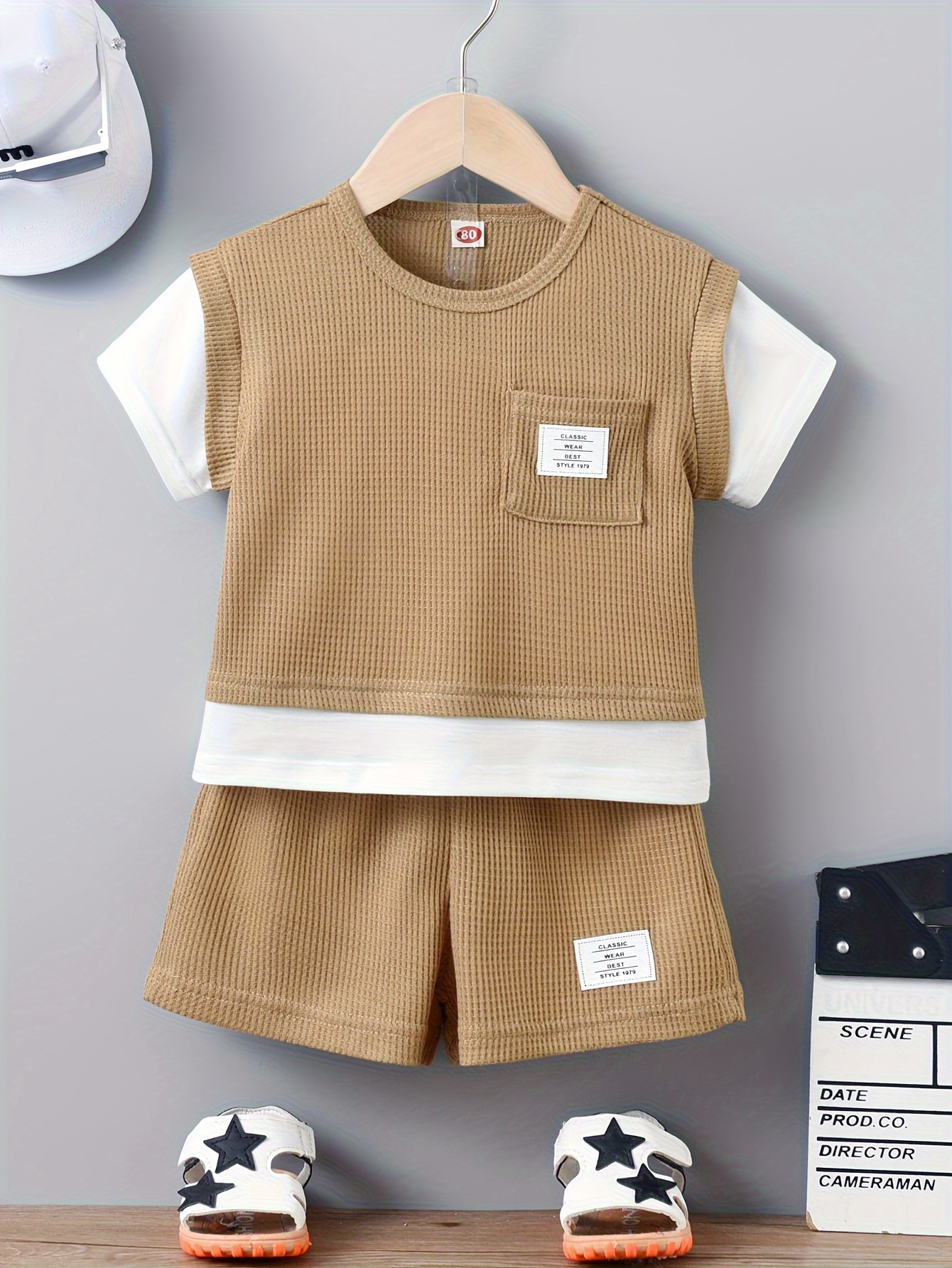 2pcs Toddler Boy Trendy Letter Print Pocket Faux-two Tee & Cargo Shorts Set
