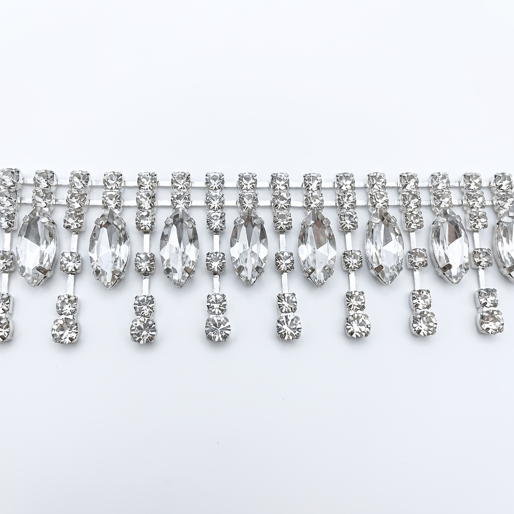 TEMU Chaîne décorative polyvalente à pompons et strass brillants, pour robes de mariée, robes de soirée, costumes de danse, vestes en jean,