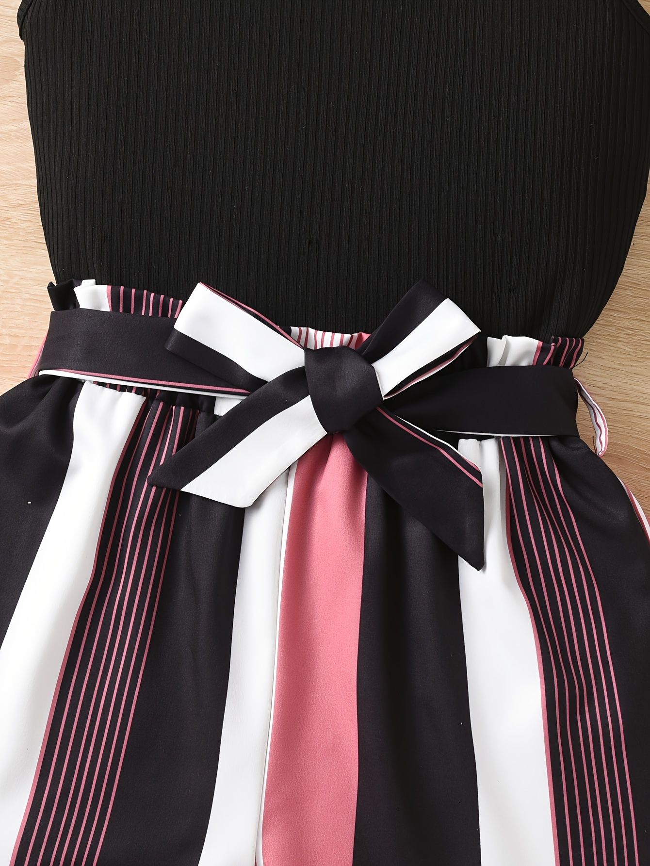 ensemble décontracté 2 pièces pour fille : haut à ourlet échancré + short   à rayures avec ceinture, tenue confortable et facile à  , parfait pour lextérieur 5