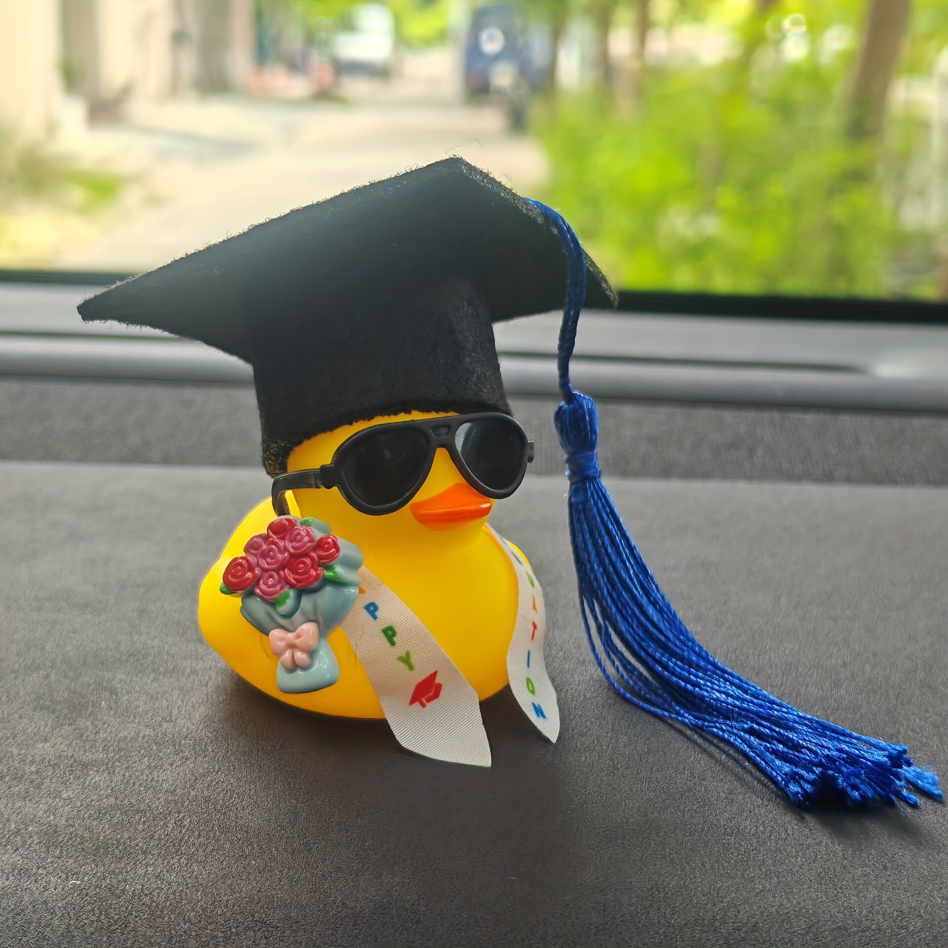 Graduation Duck With Graduation & Tassel - Cute Yellow Duck With Glasses, Graduation Flowers & Diploma - Car Dashboard Decoration, Graduation Party Favor, Graduation Decorations, Graduation Gifts